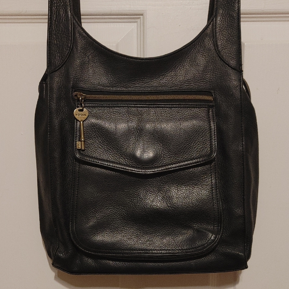 🦕Fossil Black Leather Shoulder Bag with Matte Finish